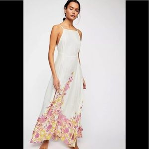 Free People 💕 Embrace it Floral~print Maxi dress